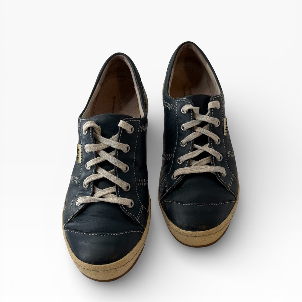 Joseph Seibel Navy Leather Casual Sneakers with Contrast Laces